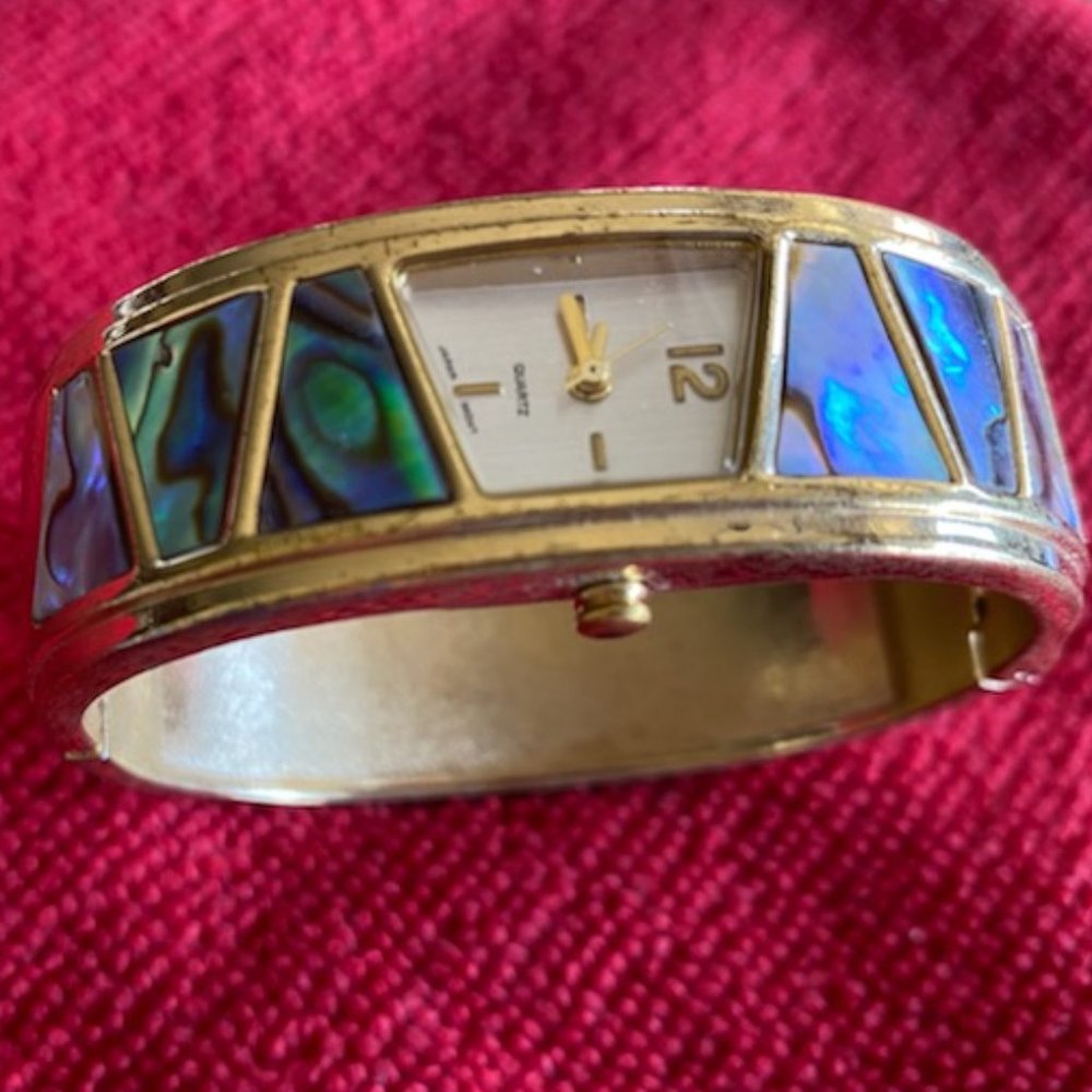 Gorgeous BLUE & GREEN ABALONE (lab) wide GOLD BANGLE Bracelet WATCH